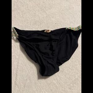 Xhileration black and multicolored bottoms size small